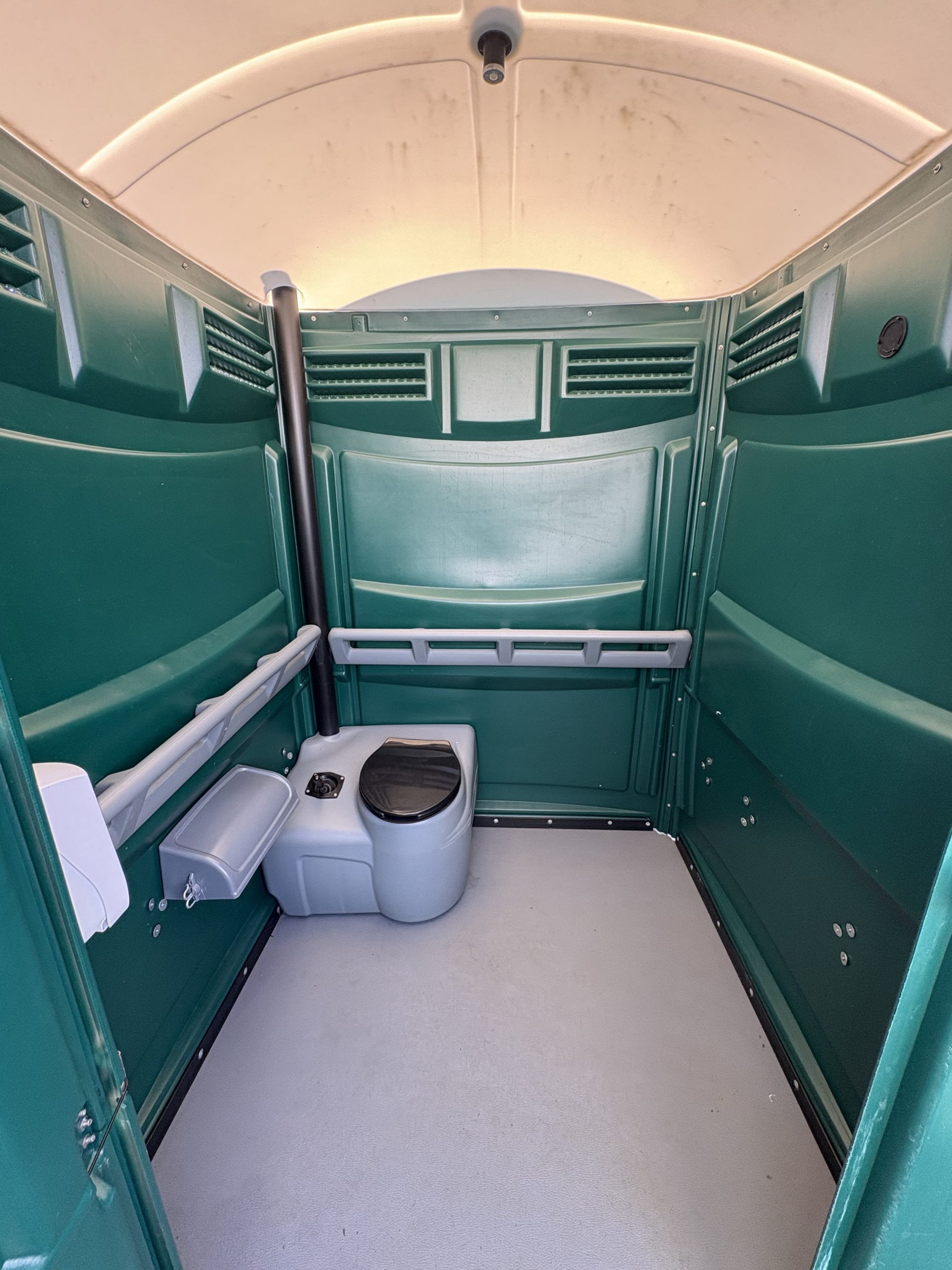 Standard event toilet hire.jpg