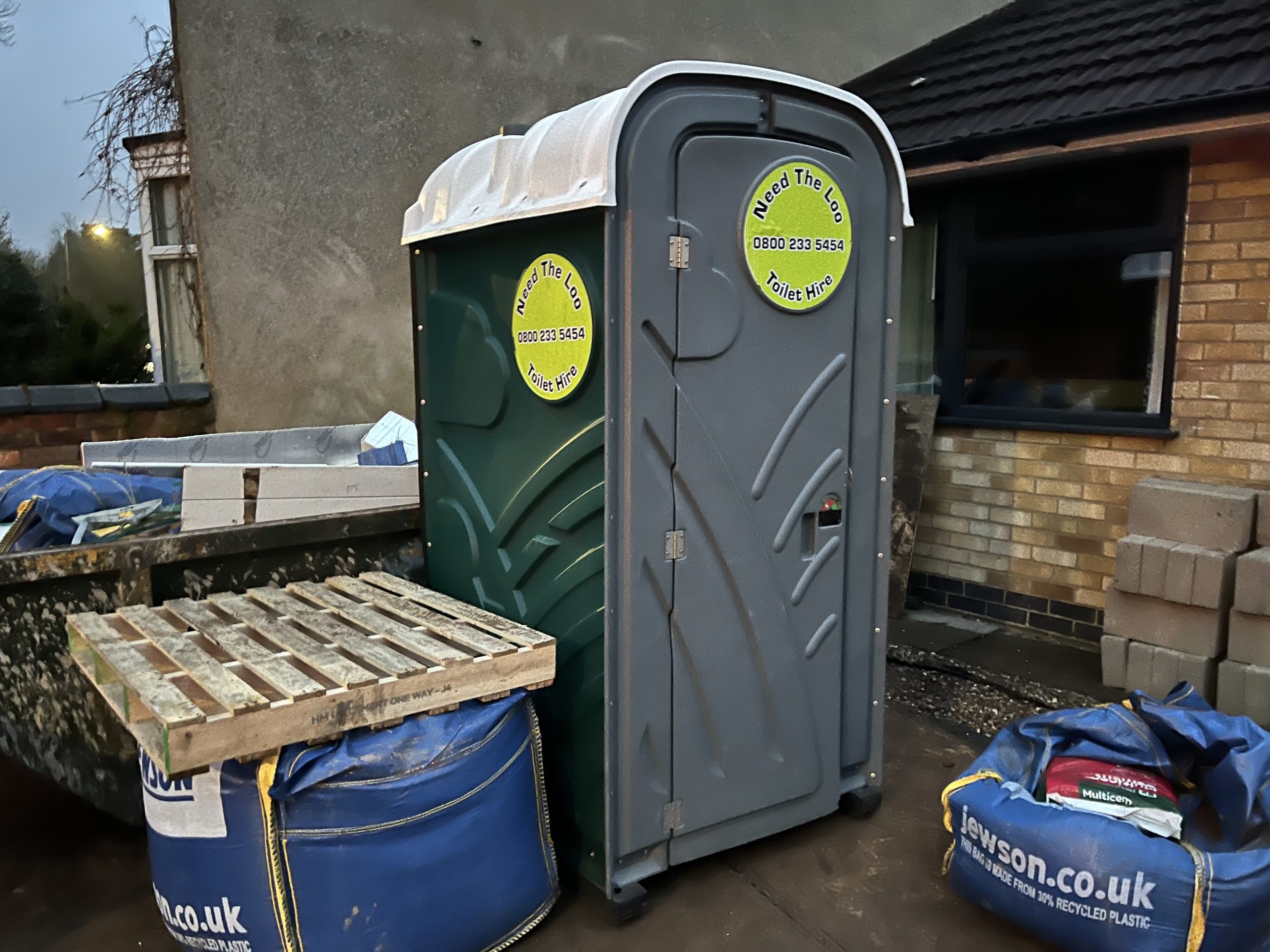 Portable toilet hire unit from the gallery